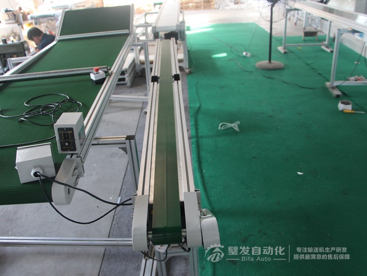 小型非標皮帶輸送機