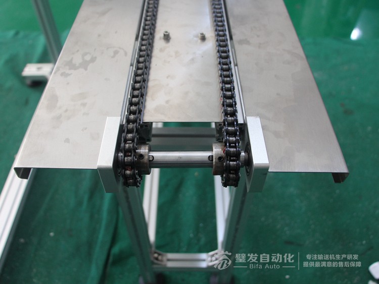 兩側加工作臺非標鏈條輸送機